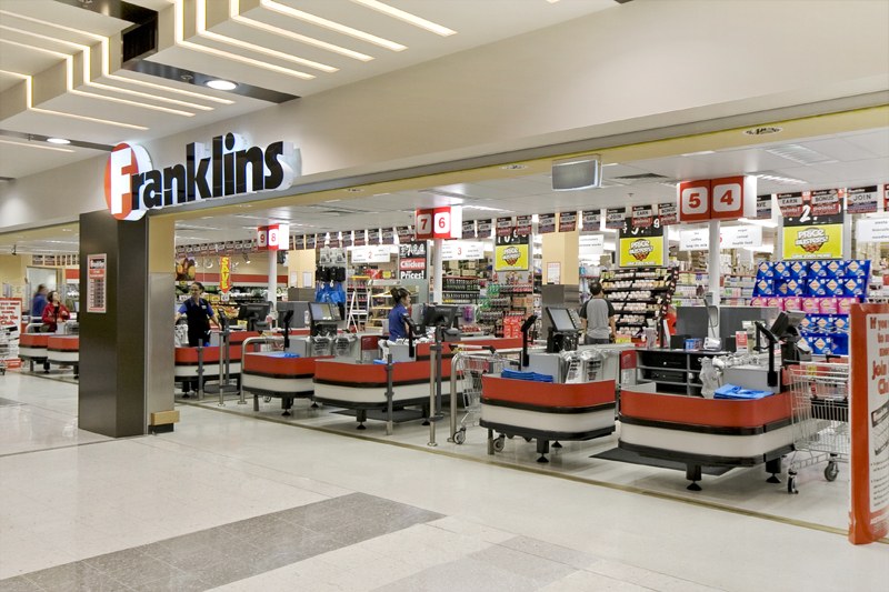 Caixas de supermercado, o momento de conferir o preço