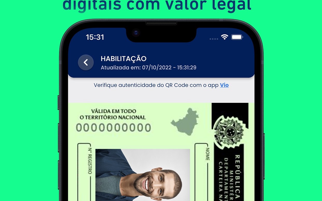 CNH digital no app, com foto, validade em todo o território nacional e brasão da República