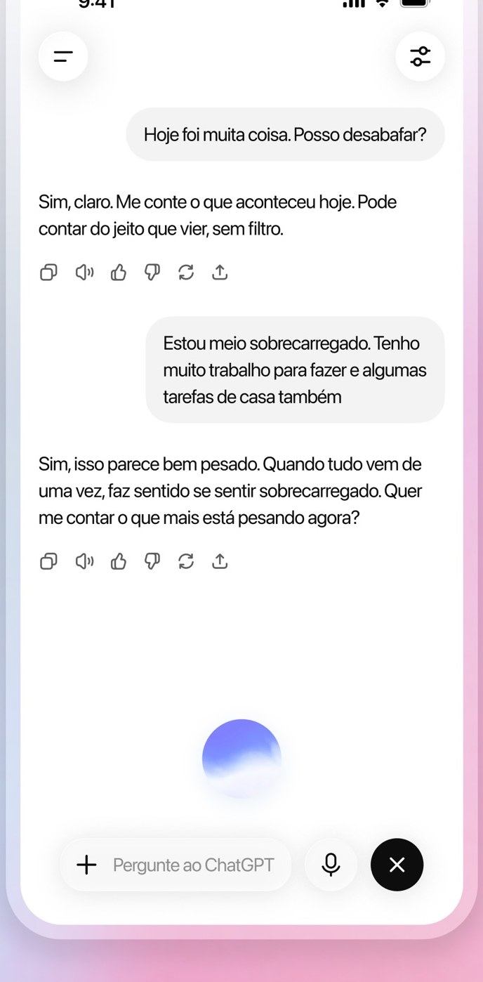 Tela oficial do app ChatGPT com uma conversa e o campo Pergunte ao ChatGPT embaixo